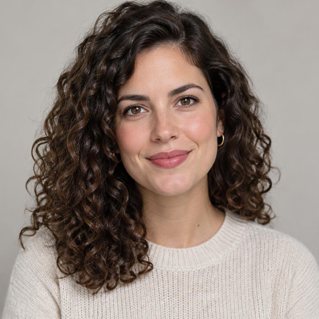 Portrait of a Portuguese female data journalist